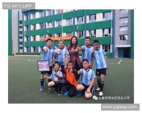 幼儿园小小足球明星的成长故事与梦想追逐之旅